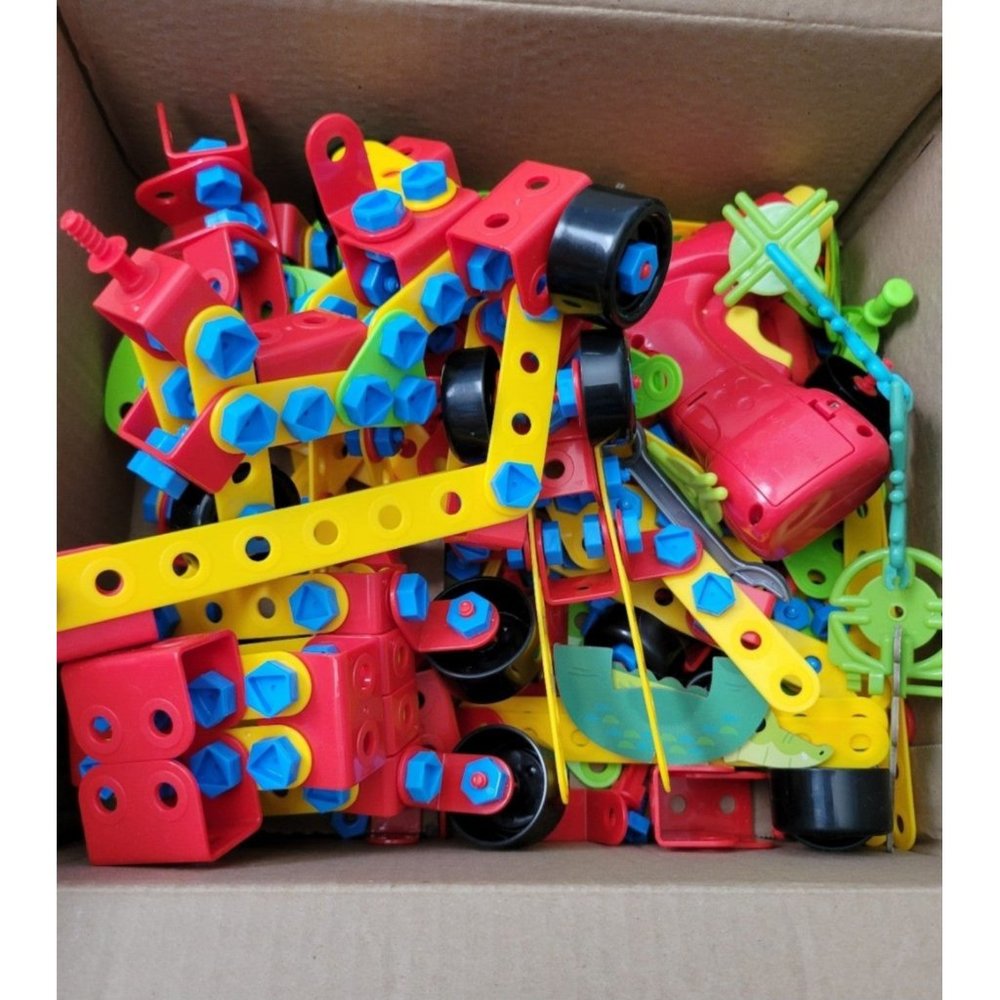 STEM Plastic Building Set - Picture 5 of 5